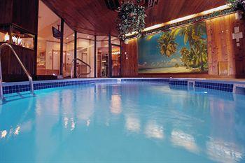 Sybaris Pool Suites Mequon Brown Deer Esterno foto