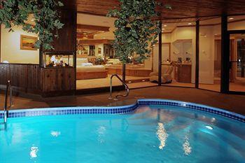 Sybaris Pool Suites Mequon Brown Deer Esterno foto