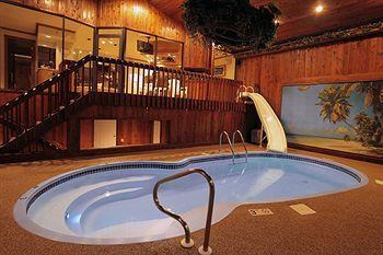 Sybaris Pool Suites Mequon Brown Deer Esterno foto
